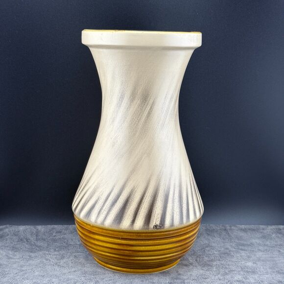 Vintage Sylvac Pottery #4581 Vase England Beige Brown 1960s Retro 9" H - Picture 2 of 7